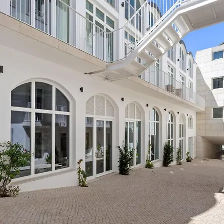 別荘 1-bedroom Townhouse With Rooftop In *
